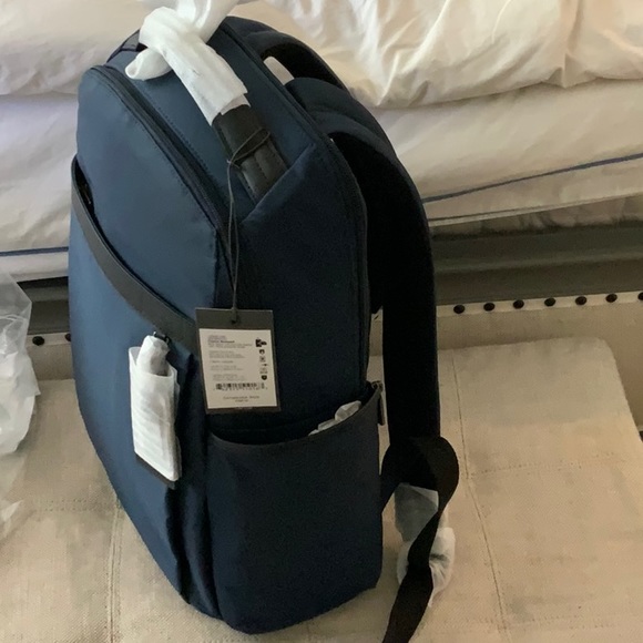 Backpack - Picture 3 of 5